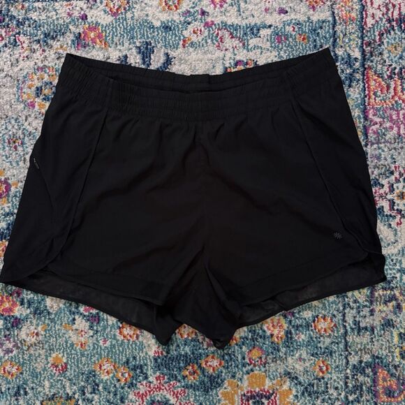 Athleta Pants - Athleta Mesh Racer Run 4" Shorts Black Women's Size 2X Athleisure Sports